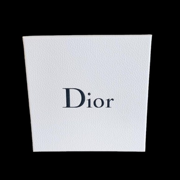 Empty AUTHENIC Dior White Pebbled box w/Black Lettering, Tissue & Satin Ribbon - Picture 4 of 6